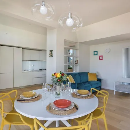 Apartment Penthouse With Big Terrace In Oltrarno