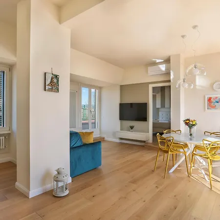 Penthouse With Big Terrace In Oltrarno Флоренция