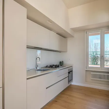 Апартаменты Penthouse With Big Terrace In Oltrarno