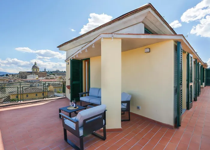 Penthouse With Big Terrace In Oltrarno